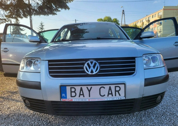 Volkswagen Passat cena 9900 przebieg: 232565, rok produkcji 2003 z Stawiszyn małe 379